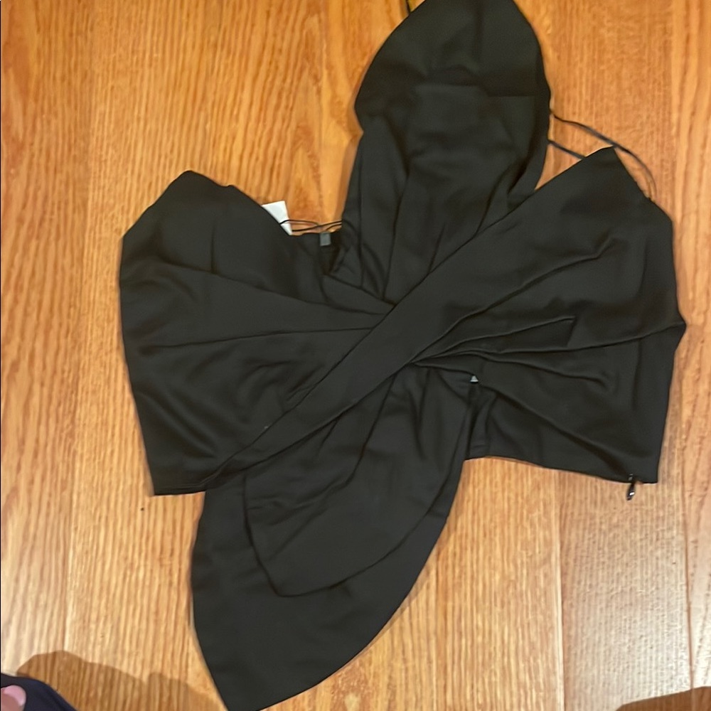 NEW Strut & Bolt Black knot asymmetric one shouldered crop top sz Small